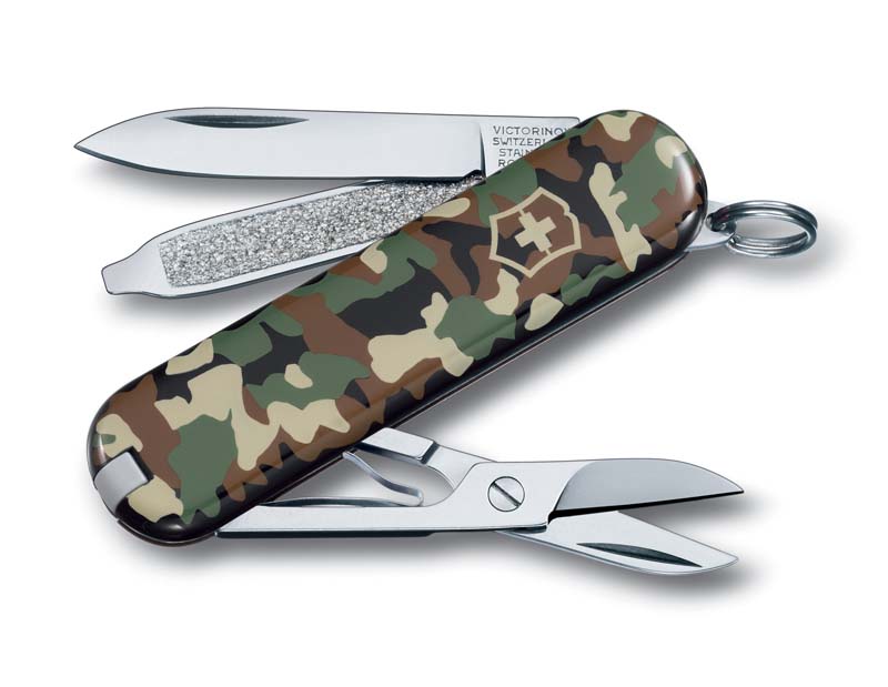 Нож-брелок Classic SD Camouflage VICTORINOX 0.6223.94