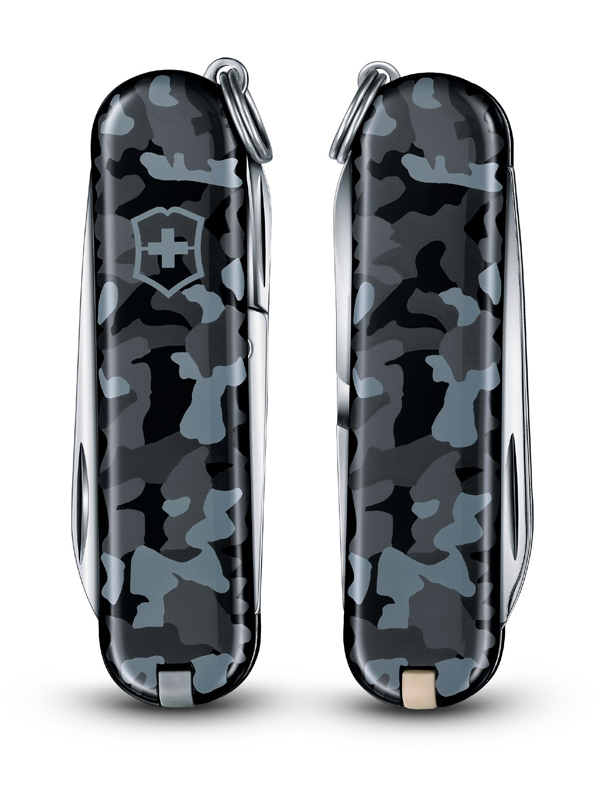 Нож-брелок Classic SD Navy Camouflage VICTORINOX 0.6223.942