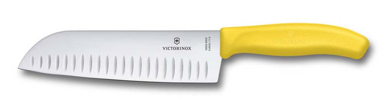 Нож Santoku Swiss Classic 17 см, рифлёное лезвие VICTORINOX 6.8526.17L8B