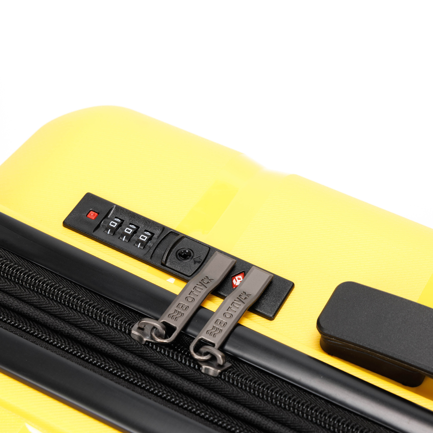Чемодан средний В Отпуск TORBER T1902M-Yel