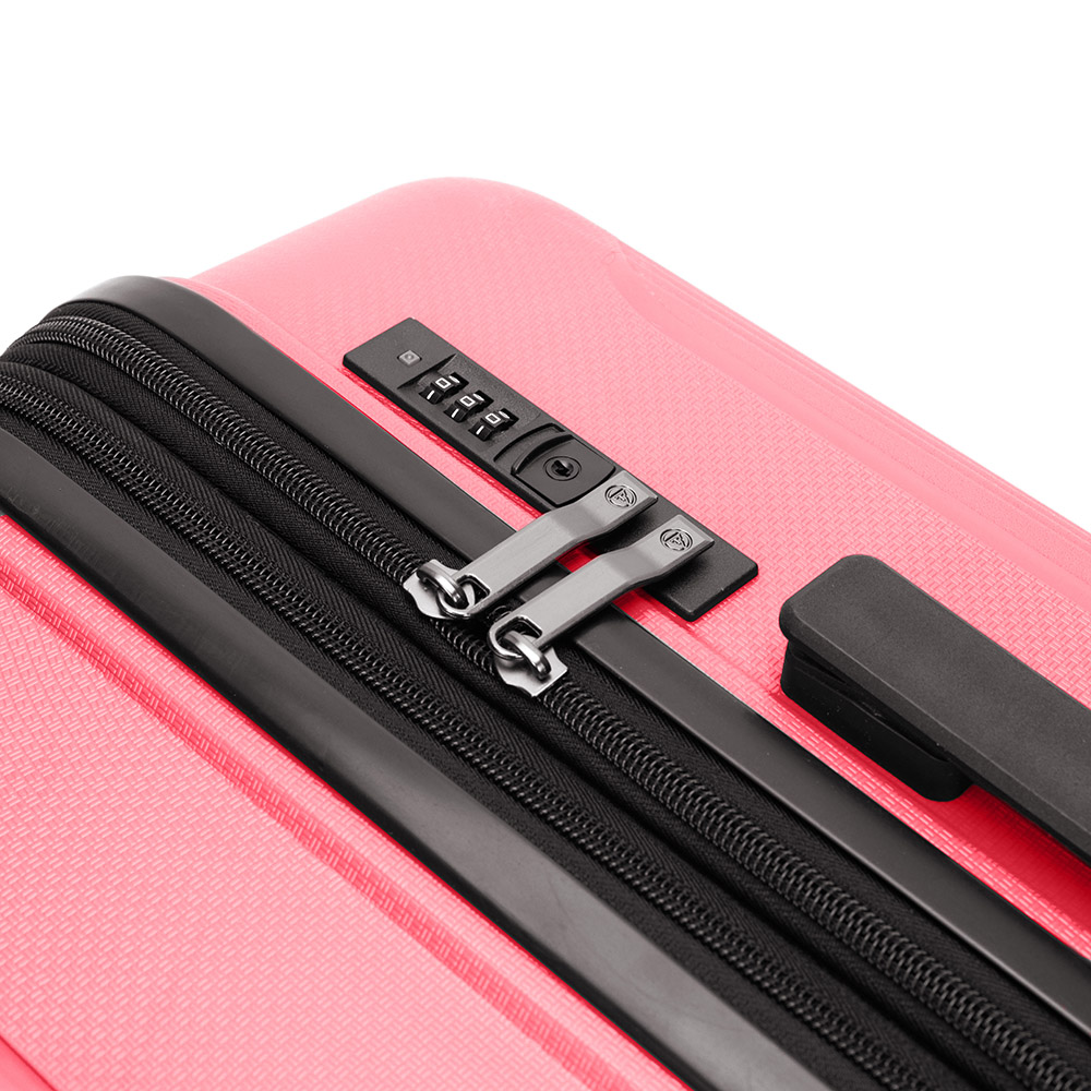 Чемодан средний В Отпуск TORBER T1907C-M