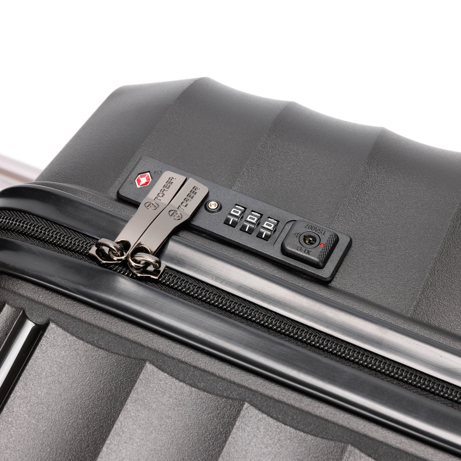 Чемодан большой NEVO TORBER T2207L-Black